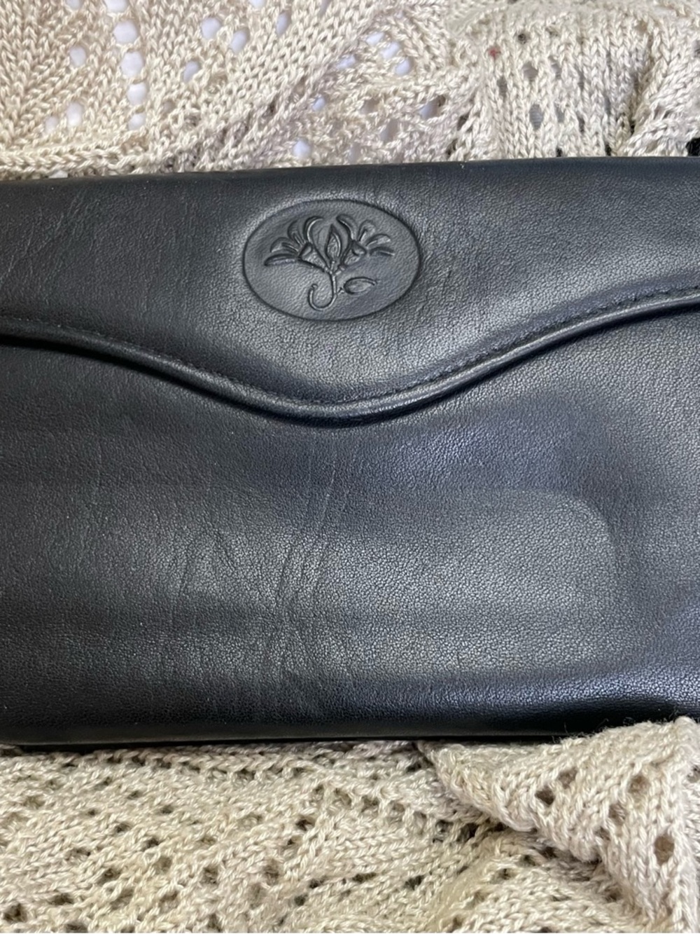 Vintage Buxton Black Leather Snap-Top Wallet with Gold Hardware